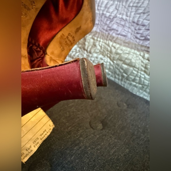 1930’s Daniel Green Boudoir Slippers - Picture 7 of 8